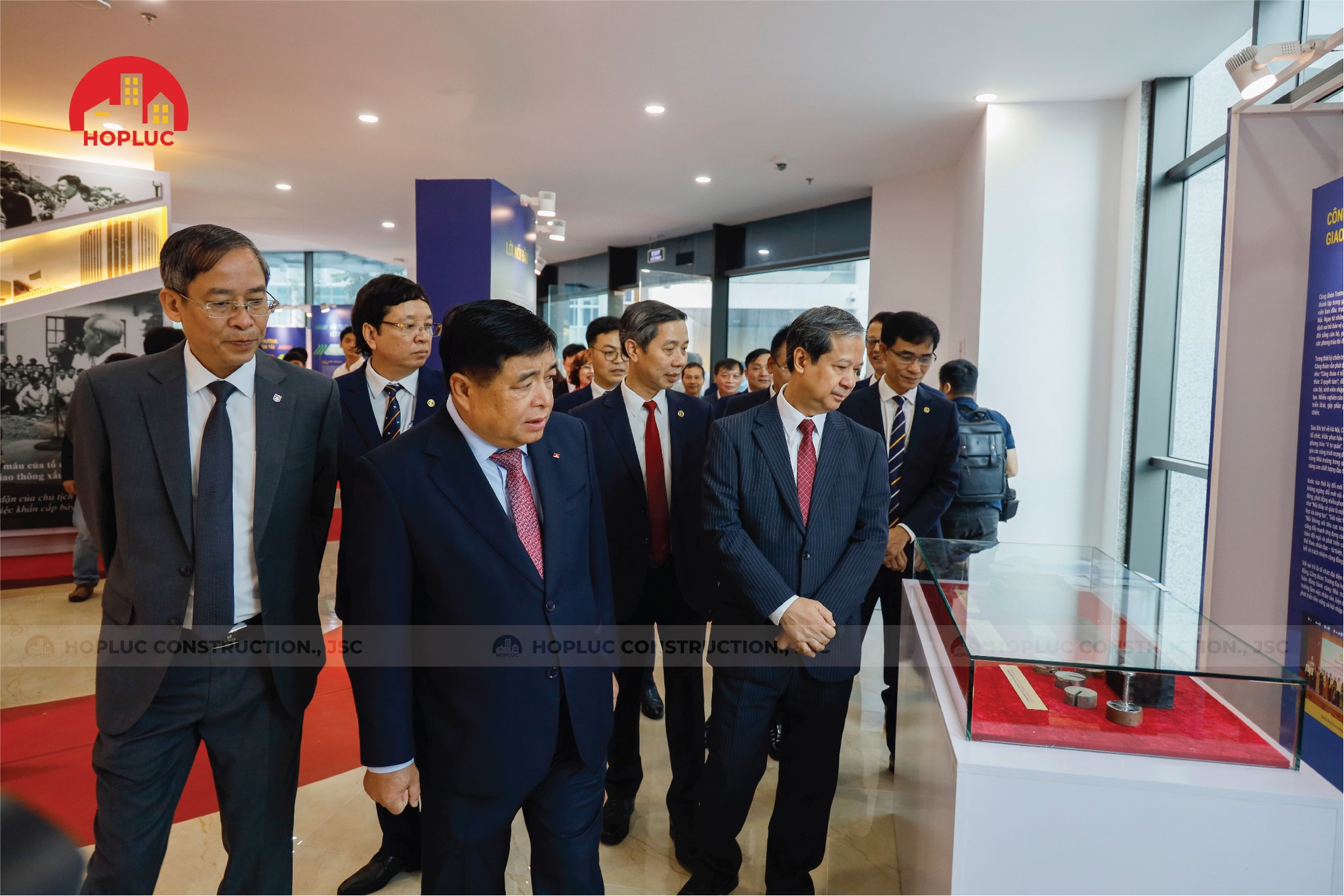 hop-luc-hop-tac-dai-hoc-gtvt